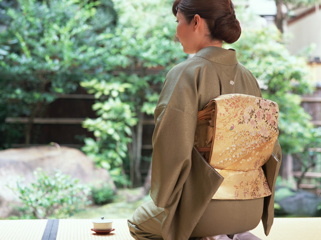 着付けをしてもらう、してあげるという行為